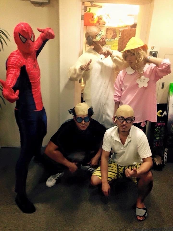 荷揚げ屋ジーグループ